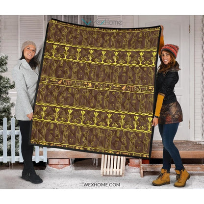Egypt Hieroglyphics Pattern Print Design 03 Premium Quilt