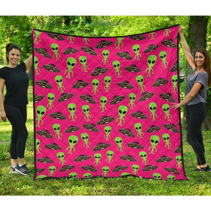 Alien Pattern Print Design 03 Premium Quilt