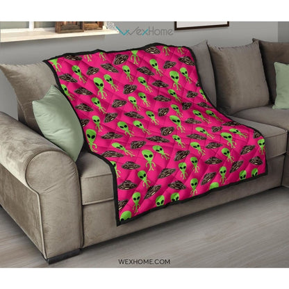 Alien Pattern Print Design 03 Premium Quilt