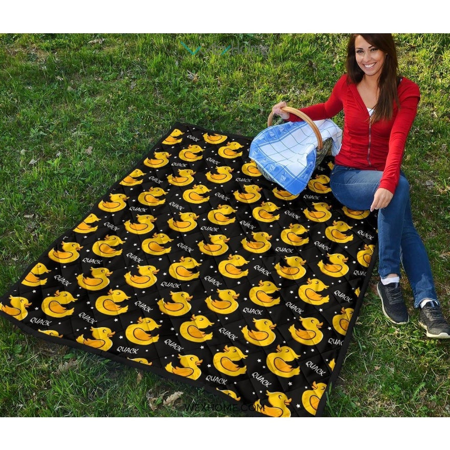 Duck Toy Pattern Print Design 05 Premium Quilt