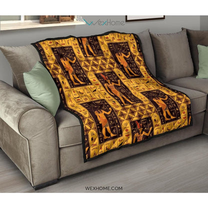 Egypt Hieroglyphics Pattern Print Design 05 Premium Quilt