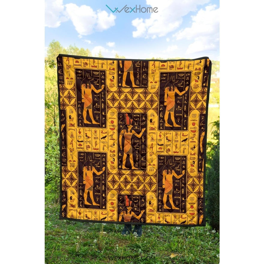 Egypt Hieroglyphics Pattern Print Design 05 Premium Quilt