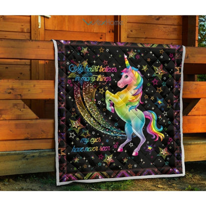 My Heart Believes In Many Things Unicorn Premium Quilt