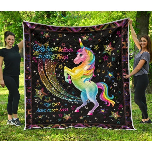 My Heart Believes In Many Things Unicorn Premium Quilt