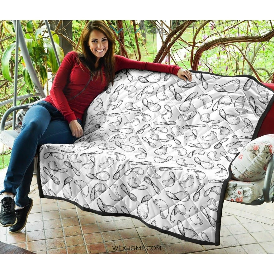 Potato Chips Pattern Print Design 04 Premium Quilt