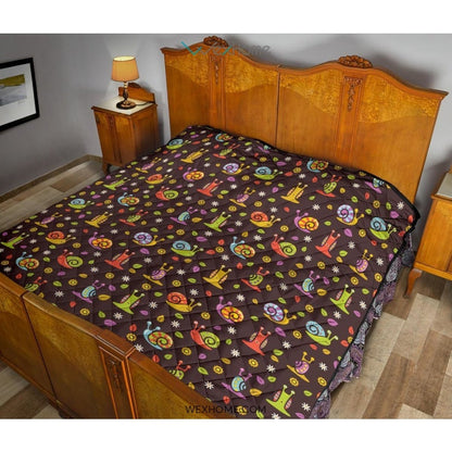 Snail Pattern Print Design 02 Premium Quilt