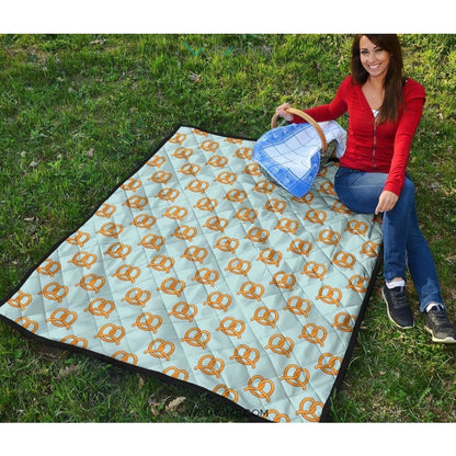 Pretzels Pattern Print Design 03 Premium Quilt