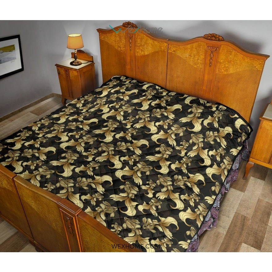 Goldfish Pattern Print Design 01 Premium Quilt