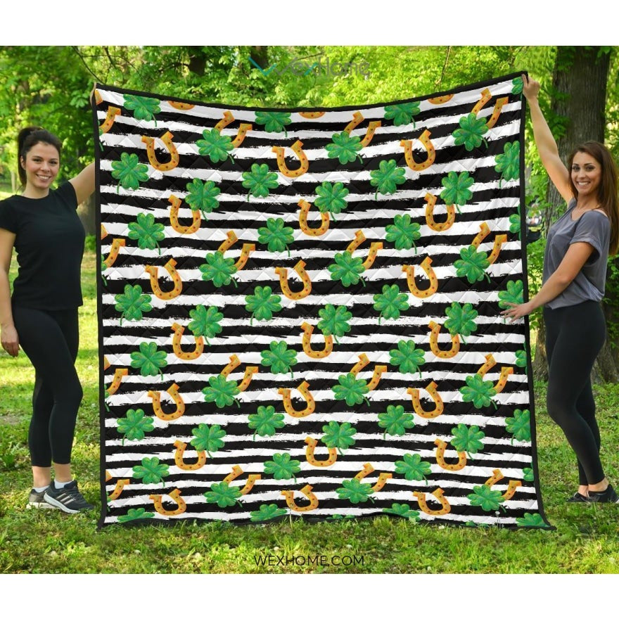 Horseshoes Pattern Print Design 01 Premium Quilt