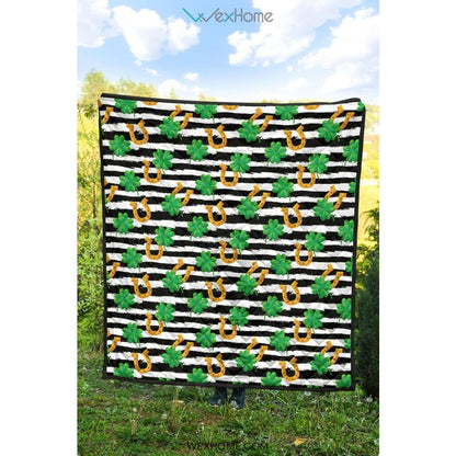 Horseshoes Pattern Print Design 01 Premium Quilt