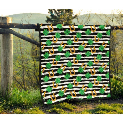 Horseshoes Pattern Print Design 01 Premium Quilt