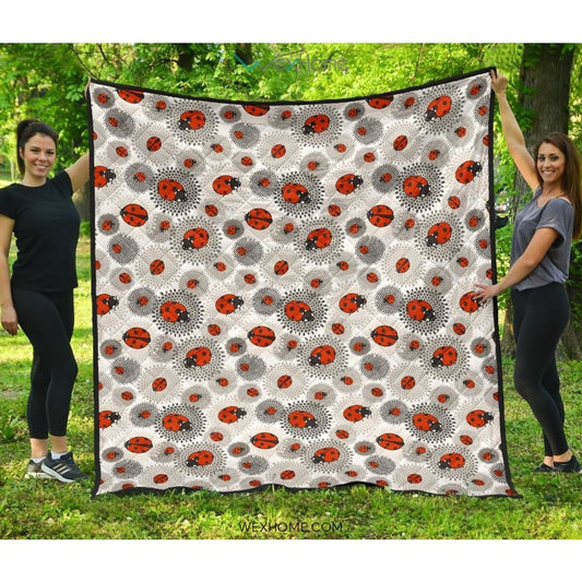Ladybug Pattern Print Design 05 Premium Quilt