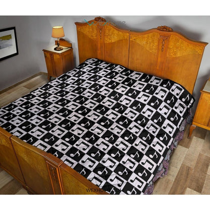 Music Notes Pattern Print Design 01 Premium Quilt