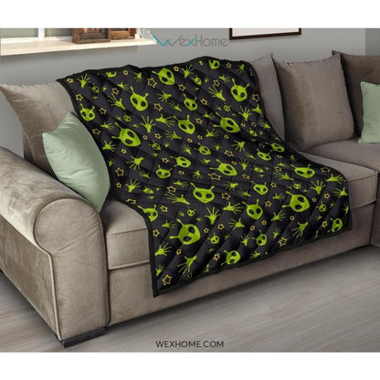 Alien Pattern Print Design 02 Premium Quilt