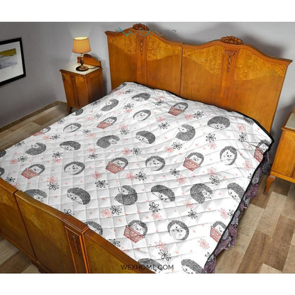 Hedgehog Pattern Print Design 02 Premium Quilt