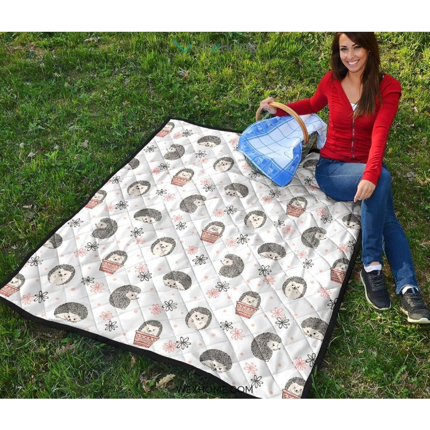 Hedgehog Pattern Print Design 02 Premium Quilt