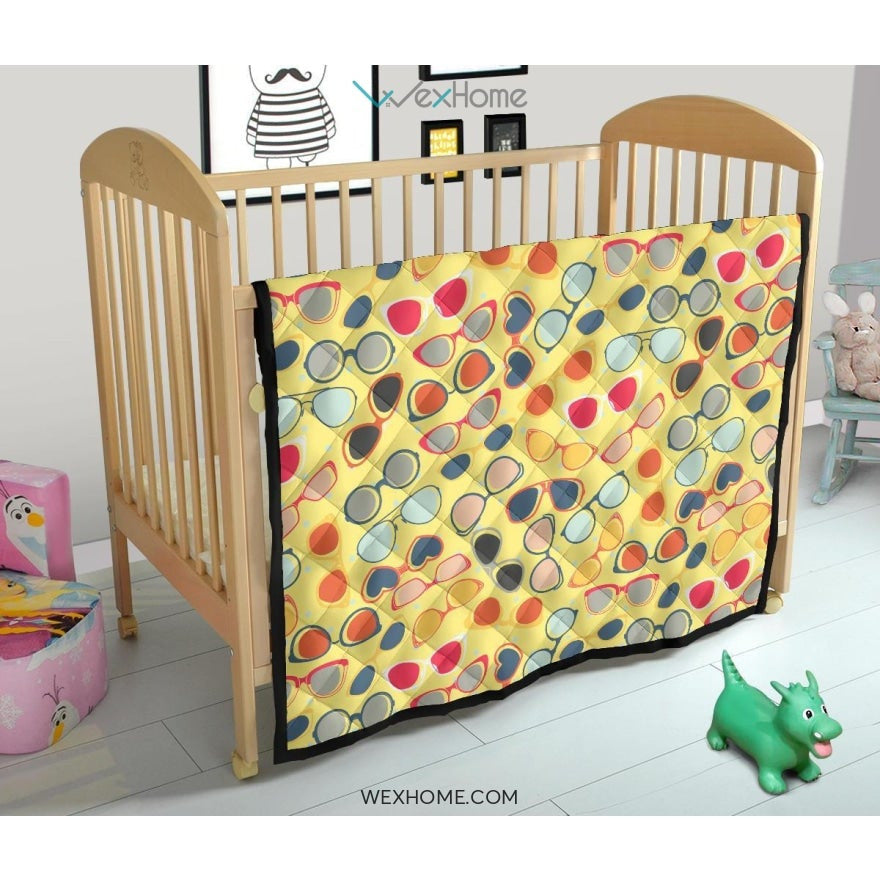 Sun Glasses Pattern Print Design 05 Premium Quilt