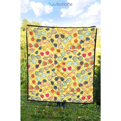 Sun Glasses Pattern Print Design 05 Premium Quilt