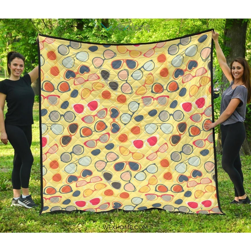 Sun Glasses Pattern Print Design 05 Premium Quilt
