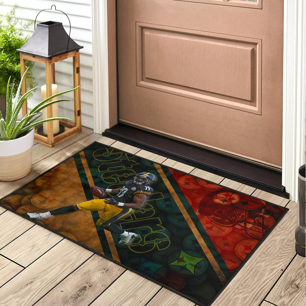 Pittsburgh Steelers American Football JuJu Smith-Schuster 19 Running Minimal Helmet Door Mat Home Decor