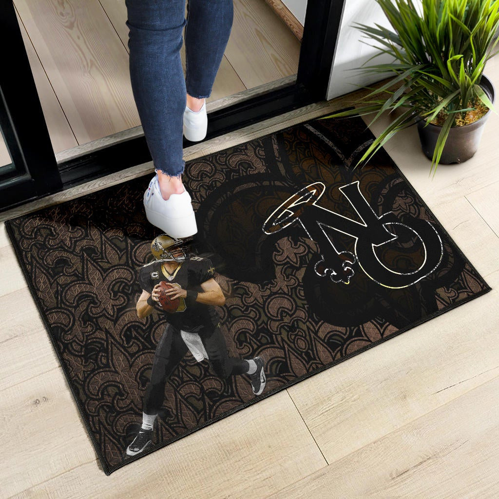 New Orleans Saints American Football Drew Brees 09 Ready To Throw Rugby Ball Saints Doodle Door Mat Home Decor