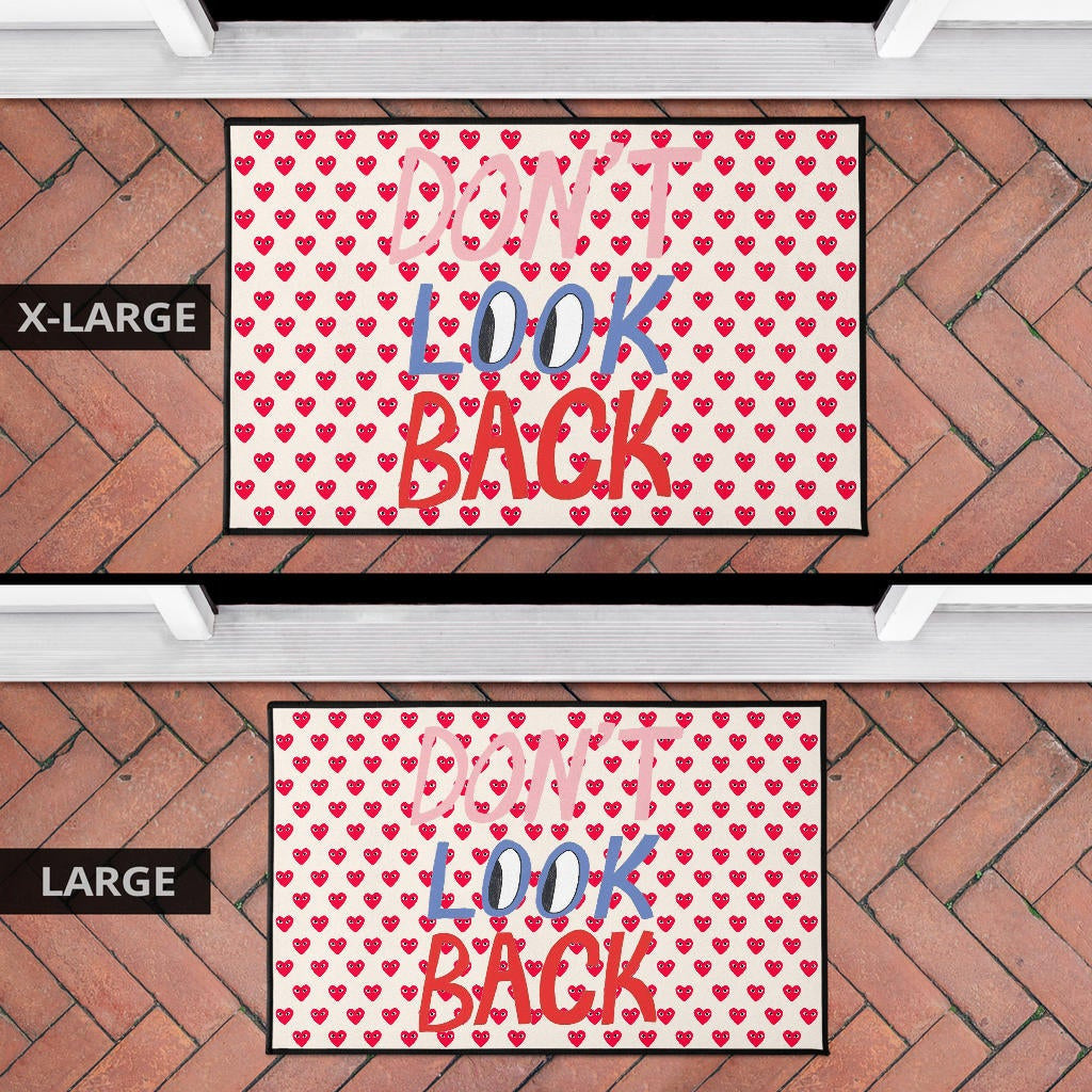 Don't Look Back Red Heart Patterns Door Mat Home Decor