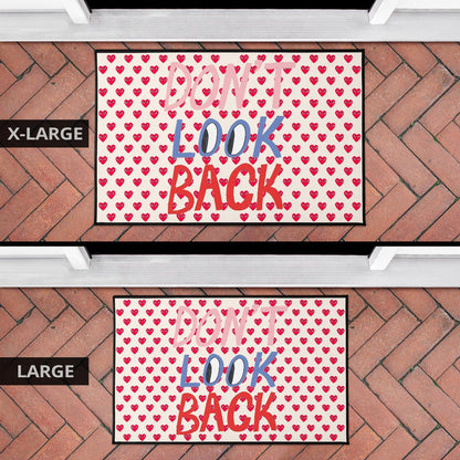 Don't Look Back Red Heart Patterns Door Mat Home Decor
