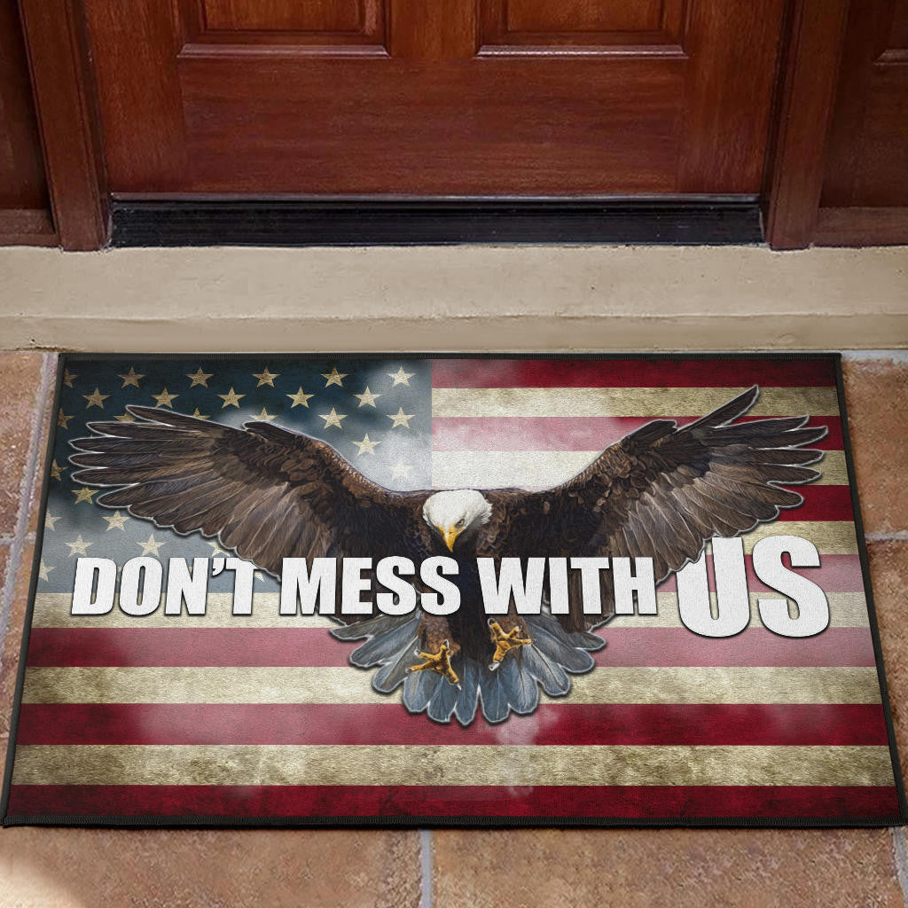 US Independence Day Bald Eagle Flying Don't Mess With US Door Mat Home Decor