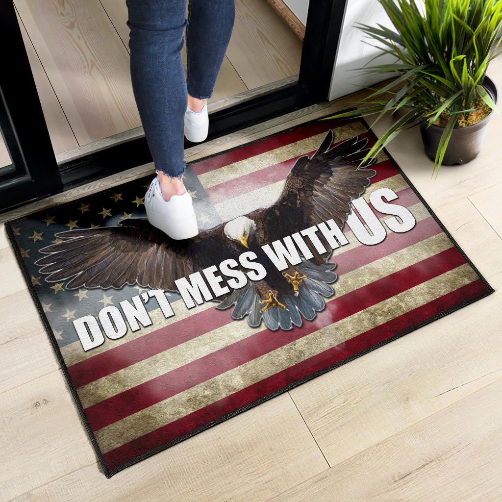US Independence Day Bald Eagle Flying Don't Mess With US Door Mat Home Decor